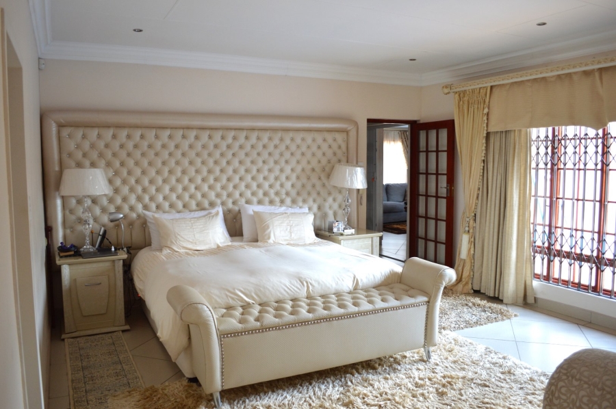 4 Bedroom Property for Sale in Flamwood North West